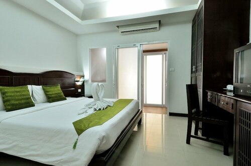 Гостиница Samui First House Hotel в Самуи