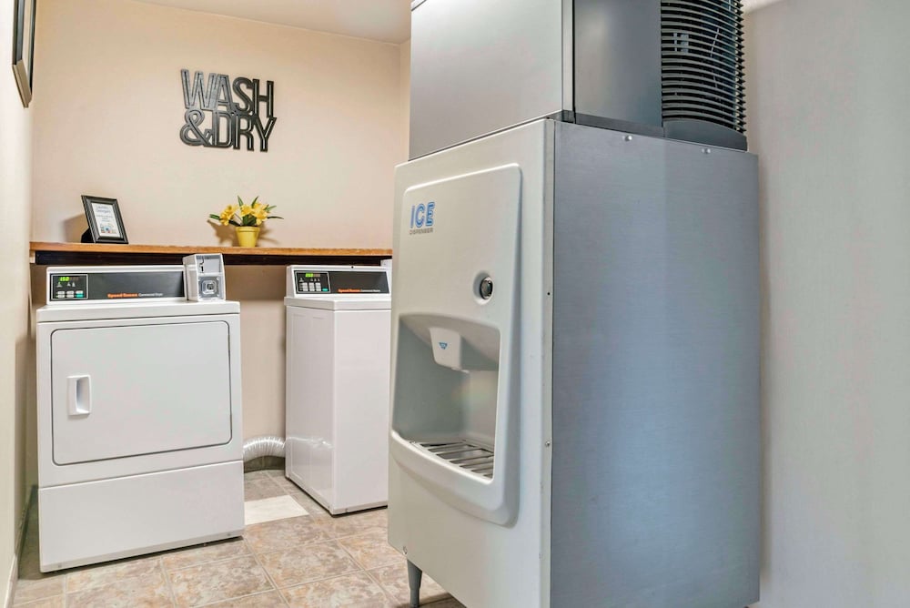 Фото Quality Inn Saint Ignace