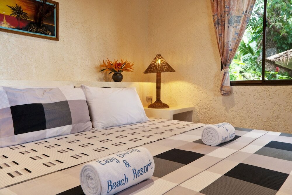 Фото Easy Diving and Beach Resort