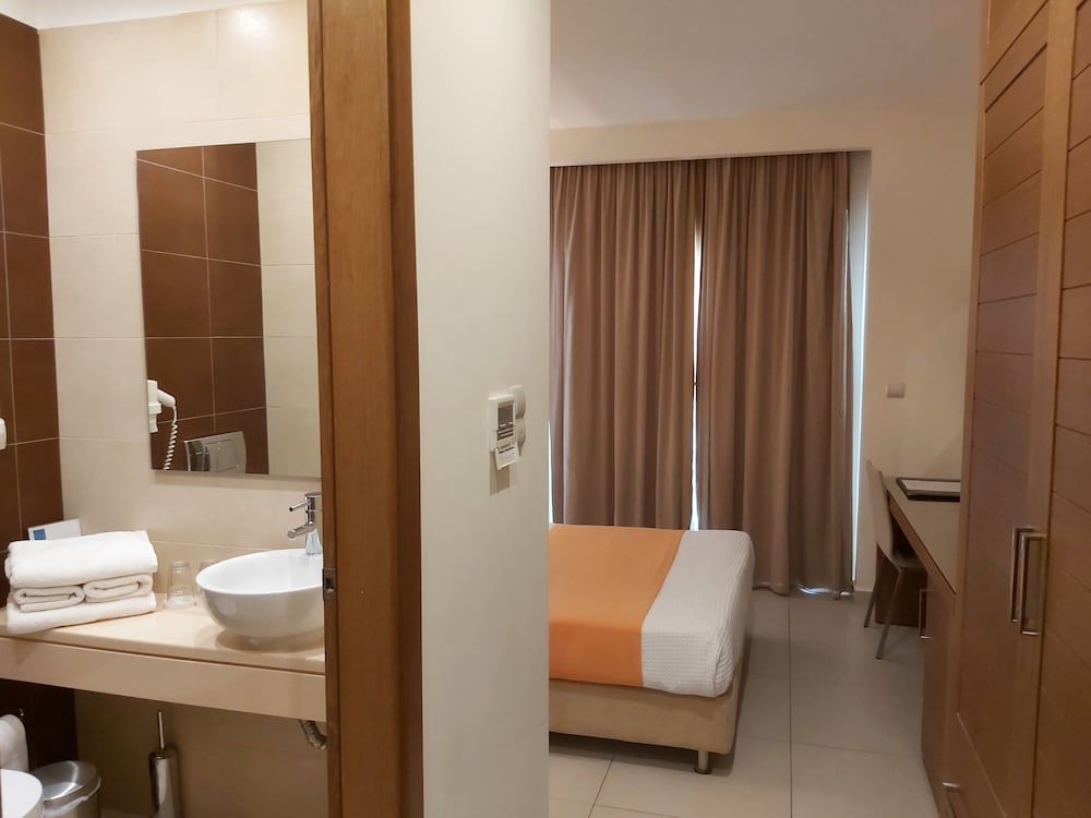 Фото El Greco Hotel