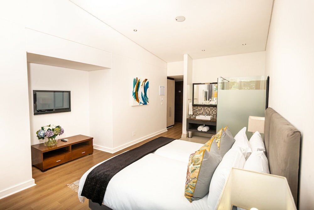 Фото Newkings Boutique Hotel