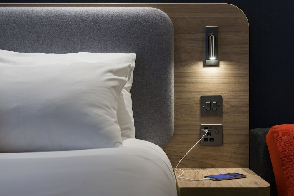 Фото Holiday Inn Express London Luton Airport, an Ihg Hotel