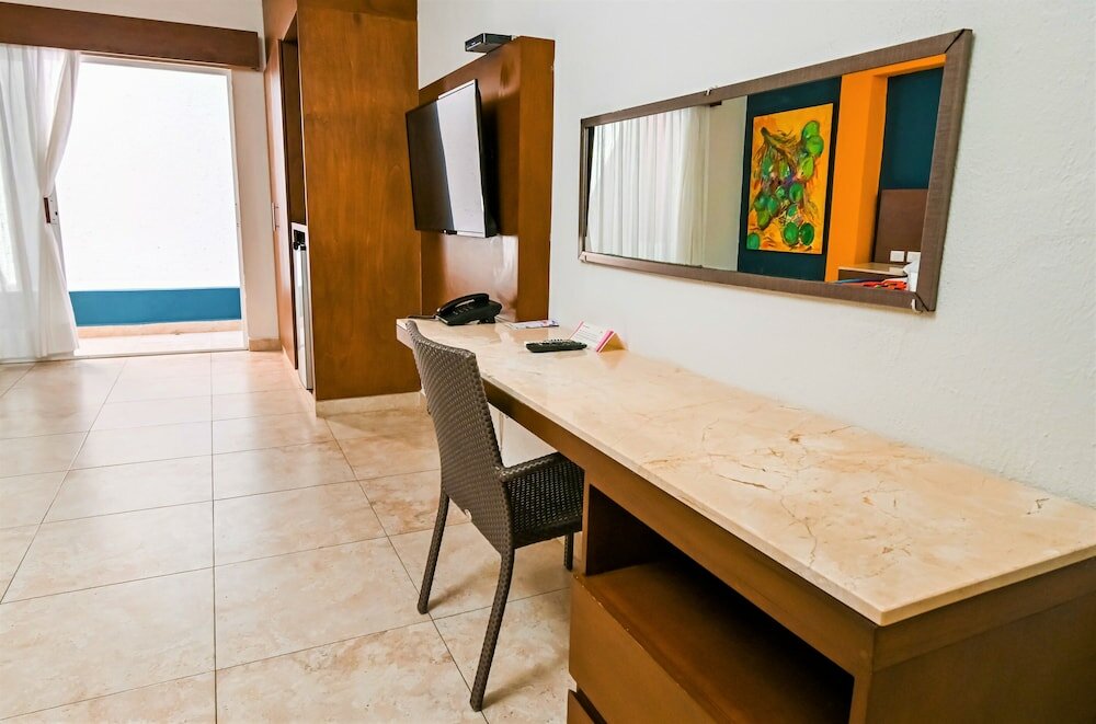 Фото Hotel Mariachi by Kavia 5th AV