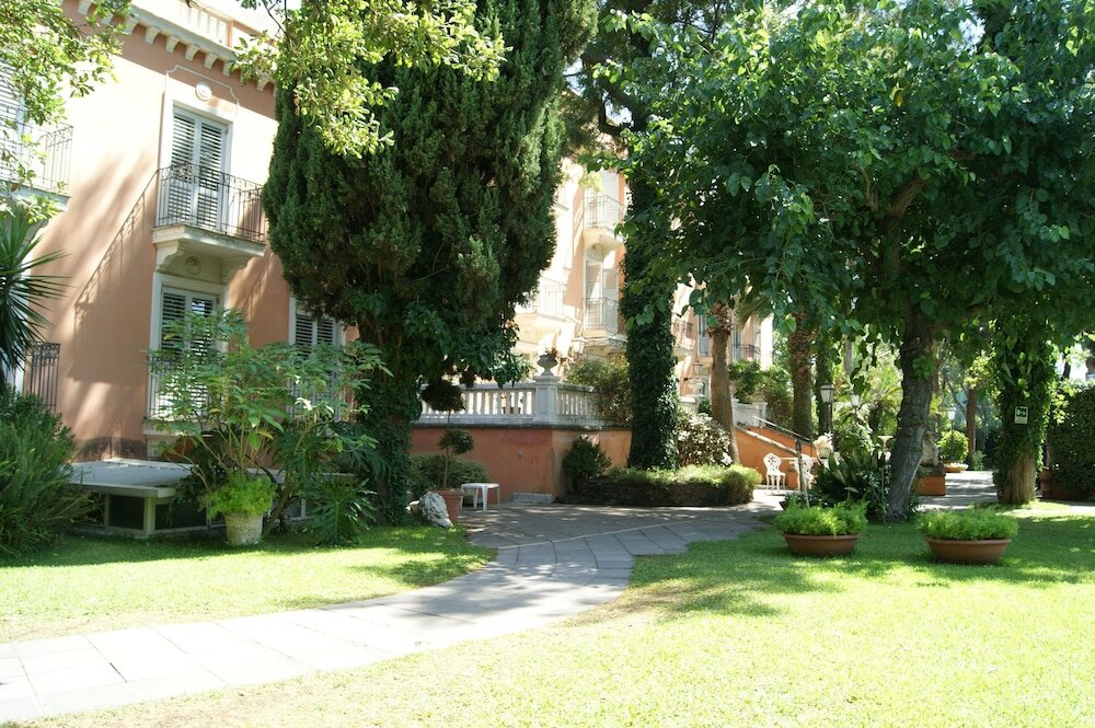 Фото Hotel Villa Paradiso dell'Etna