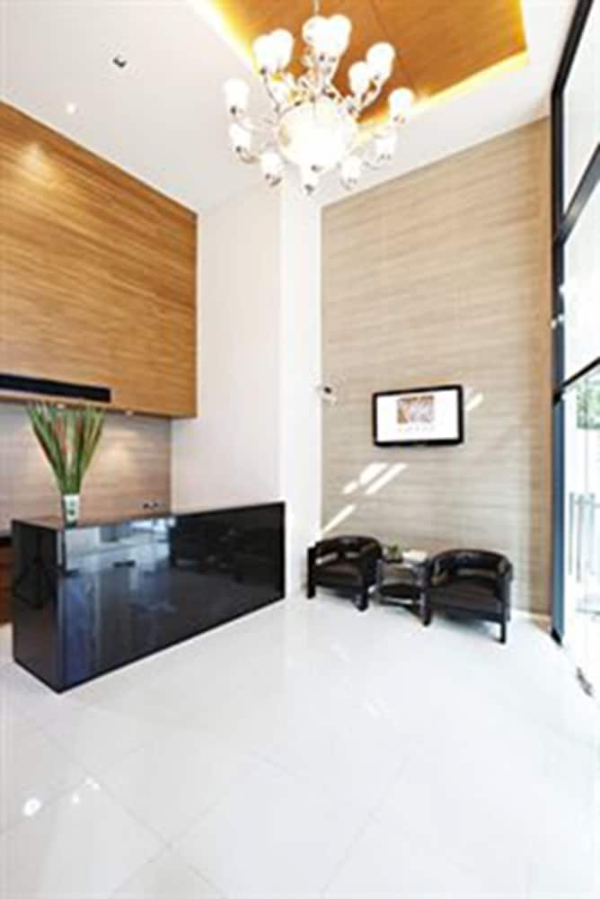 Фото Amber Boutique Silom Hotel