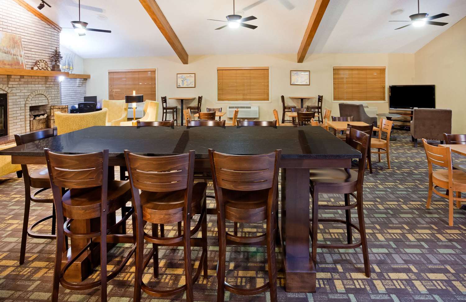 Фото AmericInn by Wyndham Ironwood