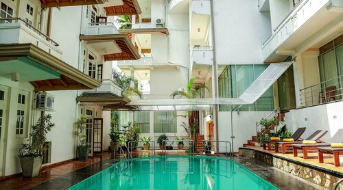 Гостиница Отель Oak Ray Serene Garden Hotel в Канди