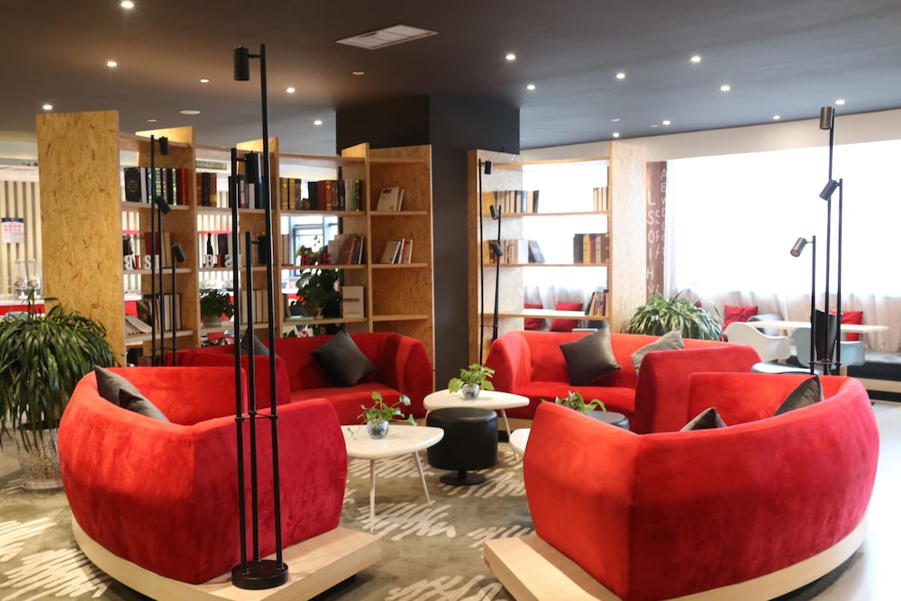 Фото Ibis Chengdu SM Square