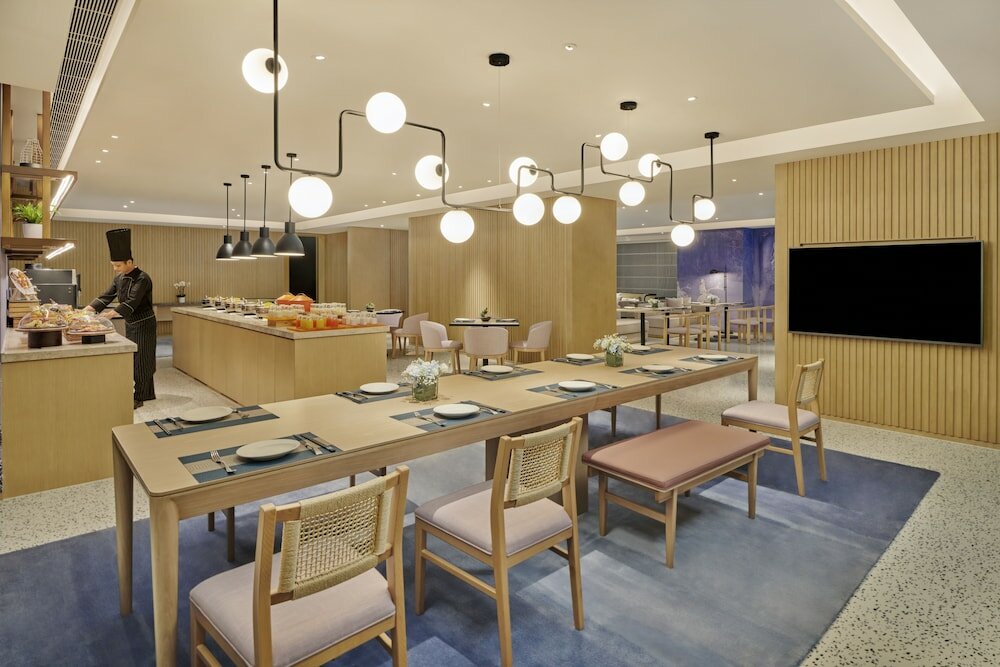 Фото Doubletree by Hilton Shenzhen Airport Residences