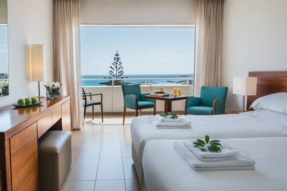 Фото Отель Nissi Beach Resort