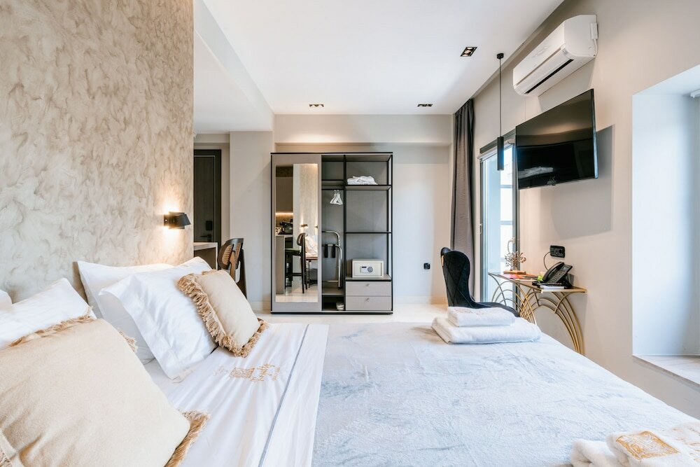 Фото Royalty Suites Psyrri