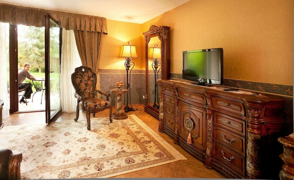 Фото Landhaus & Burg Hotel Romantik