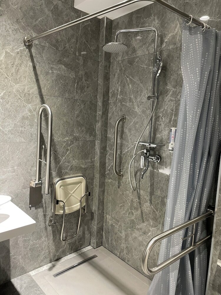 Фото The Elements Hotel