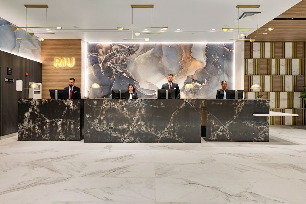 Фото Hotel Riu Plaza London Victoria