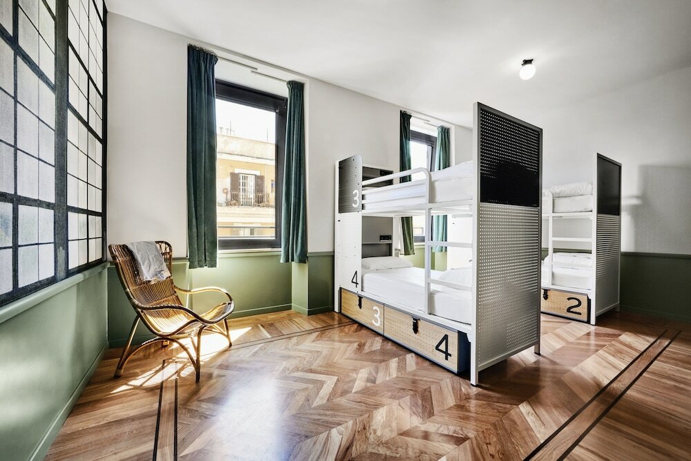 Фото Generator Rome