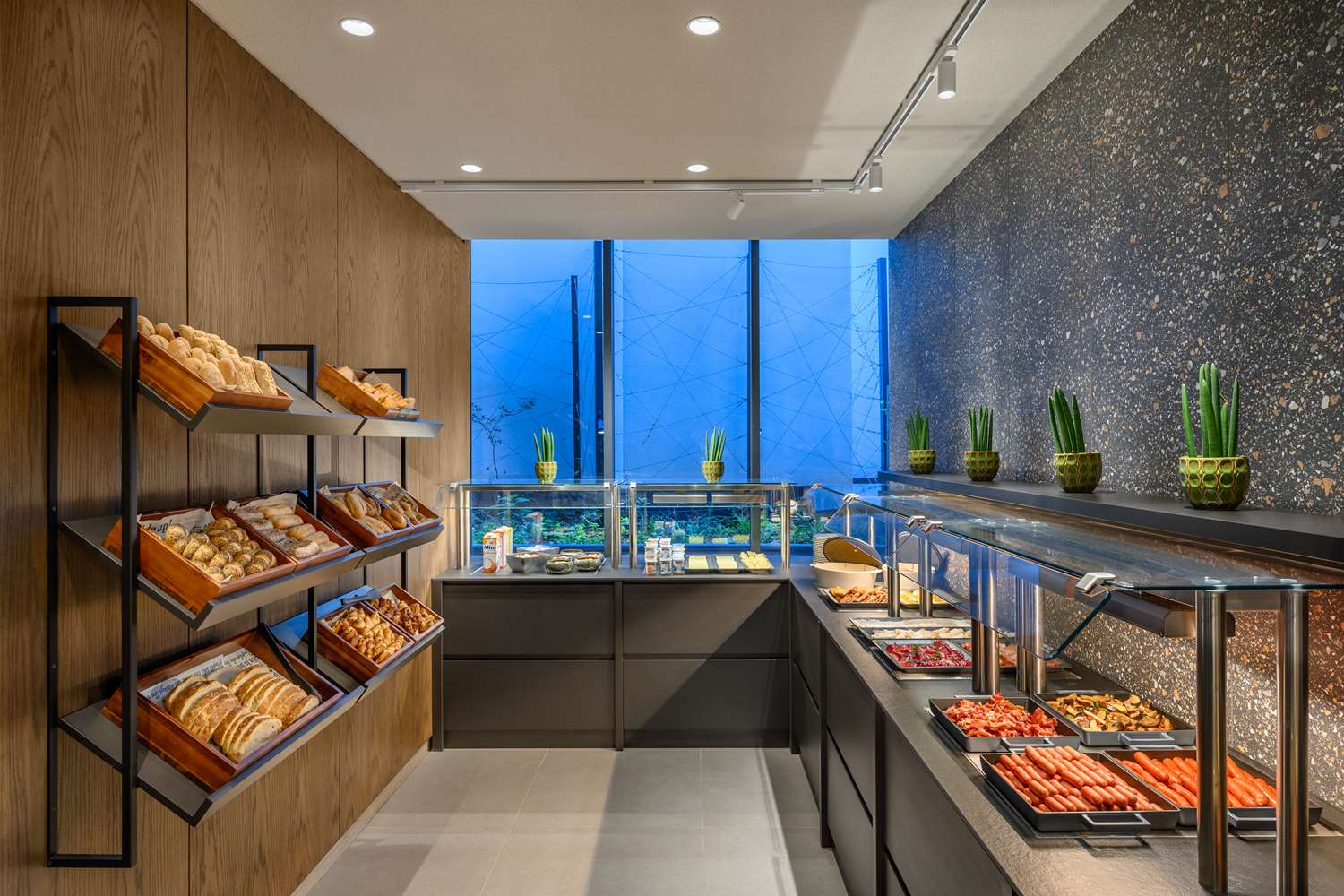 Фото Hilton Garden Inn Debrecen City Center