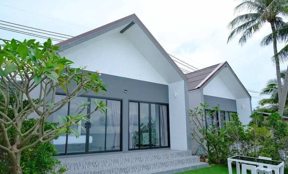 Фото March Samui