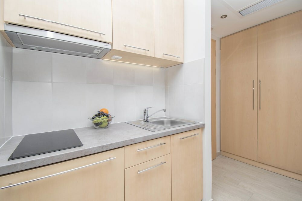 Фото Aparthotel Flora