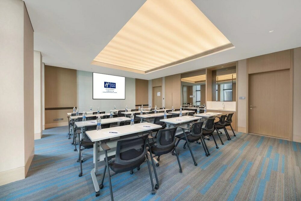 Фото Holiday Inn Express Changchun Ecological Square, an Ihg Hotel