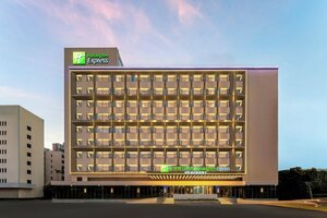 Гостиница Holiday Inn Express Haikou Xiuying Port