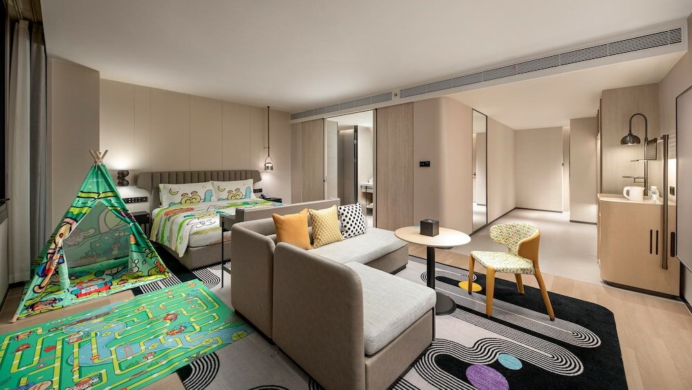 Фото Holiday Inn Shanghai Pudong Airport