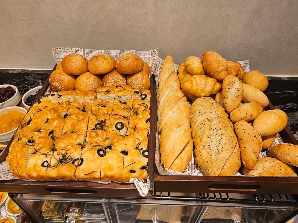 Фото Away Bangkok Sukhumvit