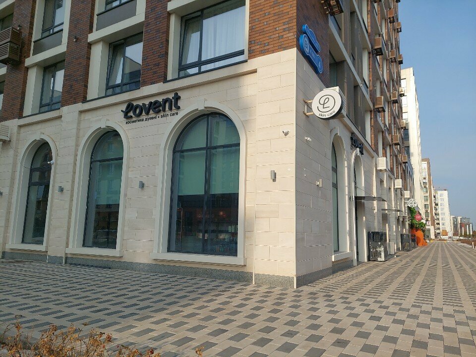 Perfume and cosmetics shop Lovent skinare, Astana, photo