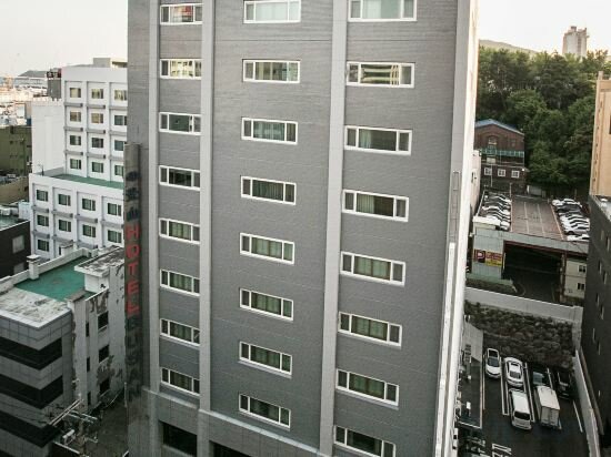 Фото Busan Tourist Hotel