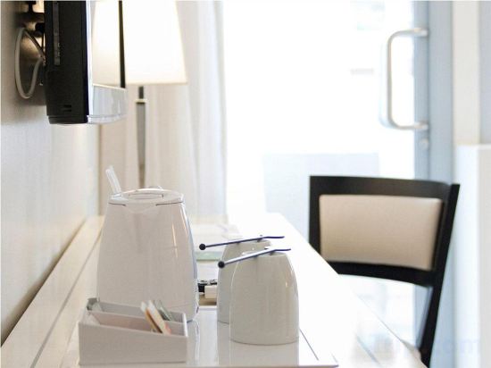 Фото Quest Hotel & Conference Center