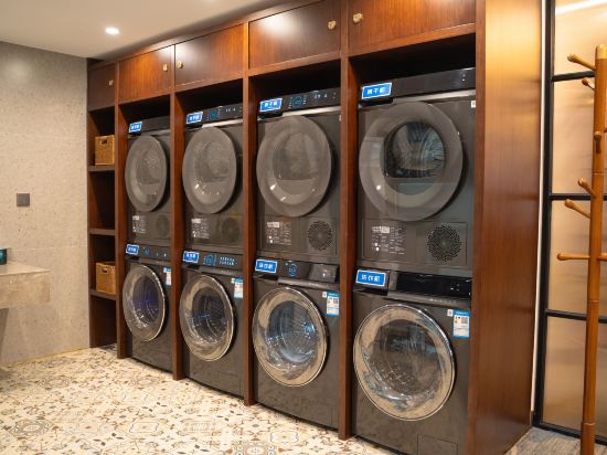 Фото Nostalgia S Hotel Beijing Cctv