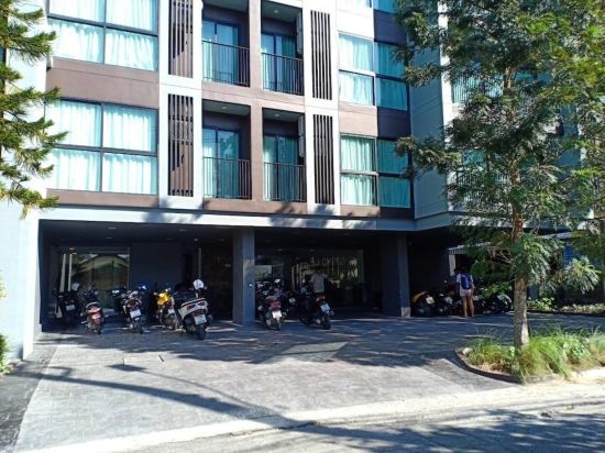 Фото Dlux Condominium