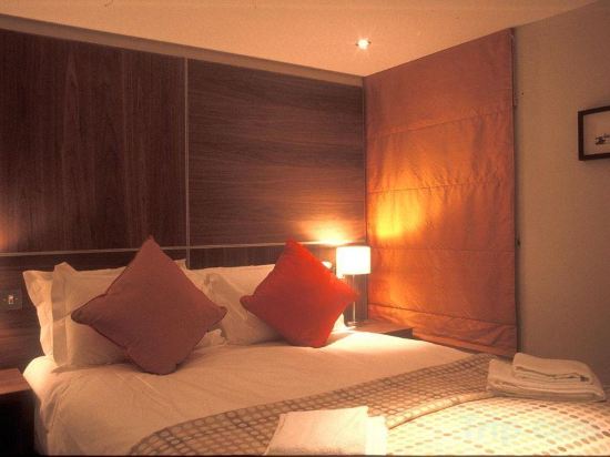 Фото The Wesley Euston