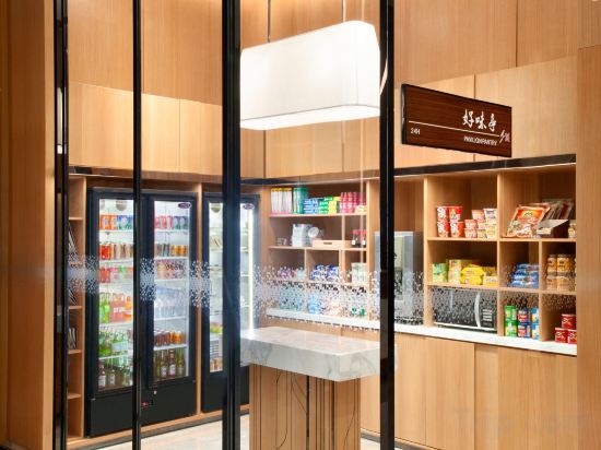 Фото Hilton Garden Inn Shenzhen Bao'an