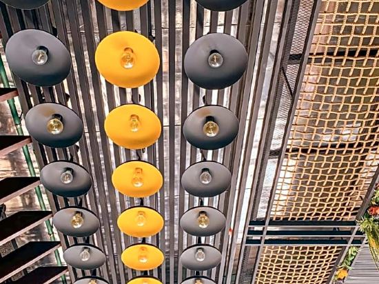 Фото The Twizt Lifestyle Hostel