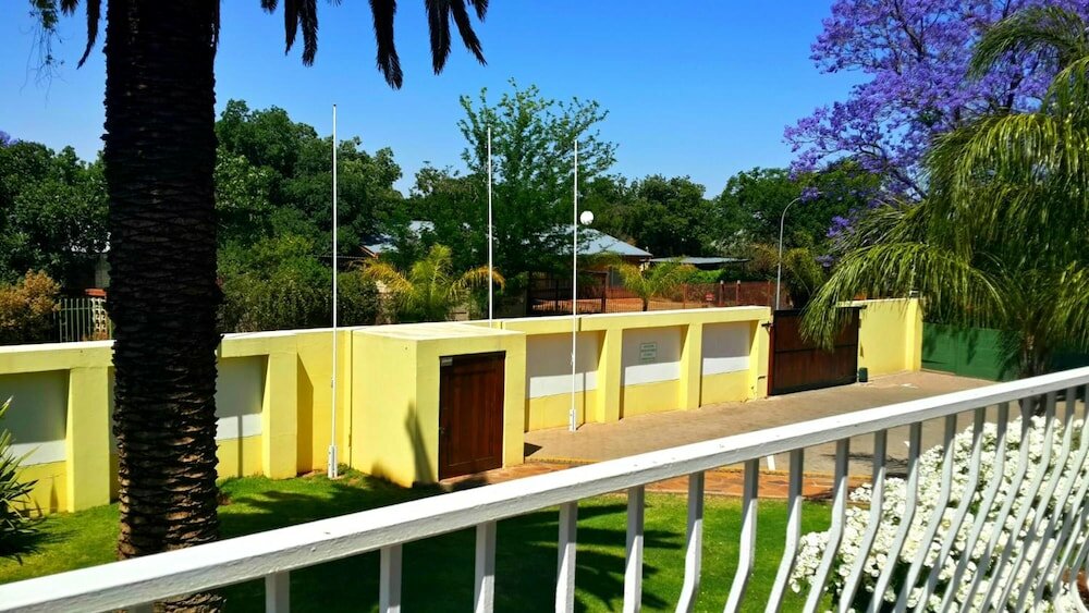 Фото Kimberley Manor Guesthouse