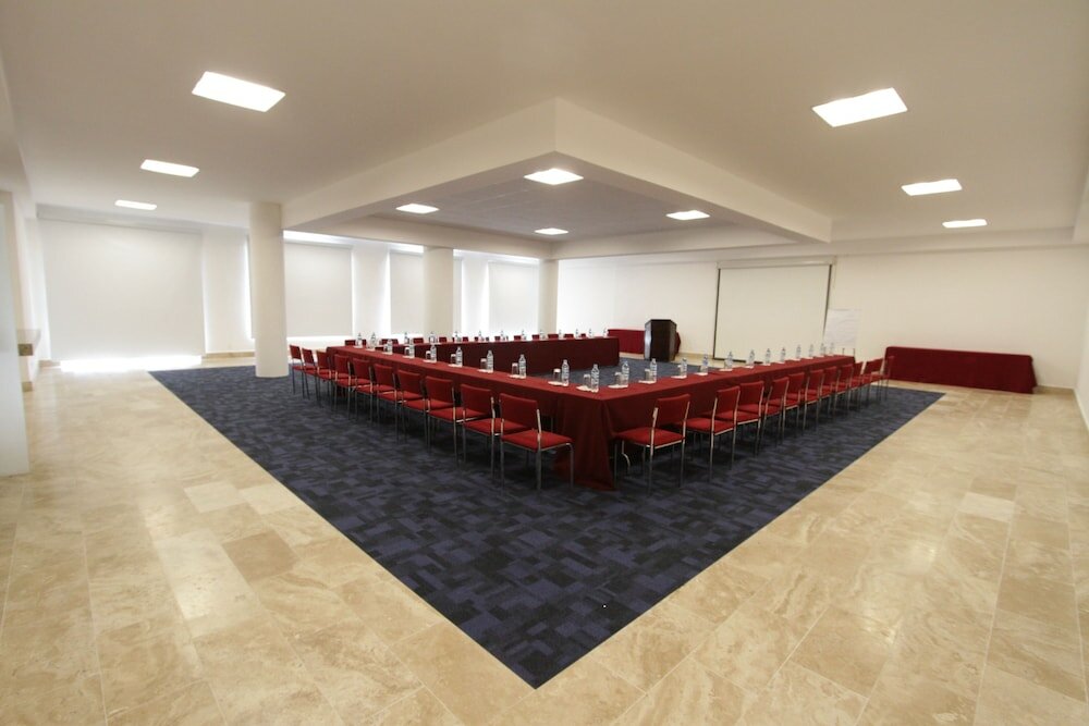 Фото Hotel Montetaxco