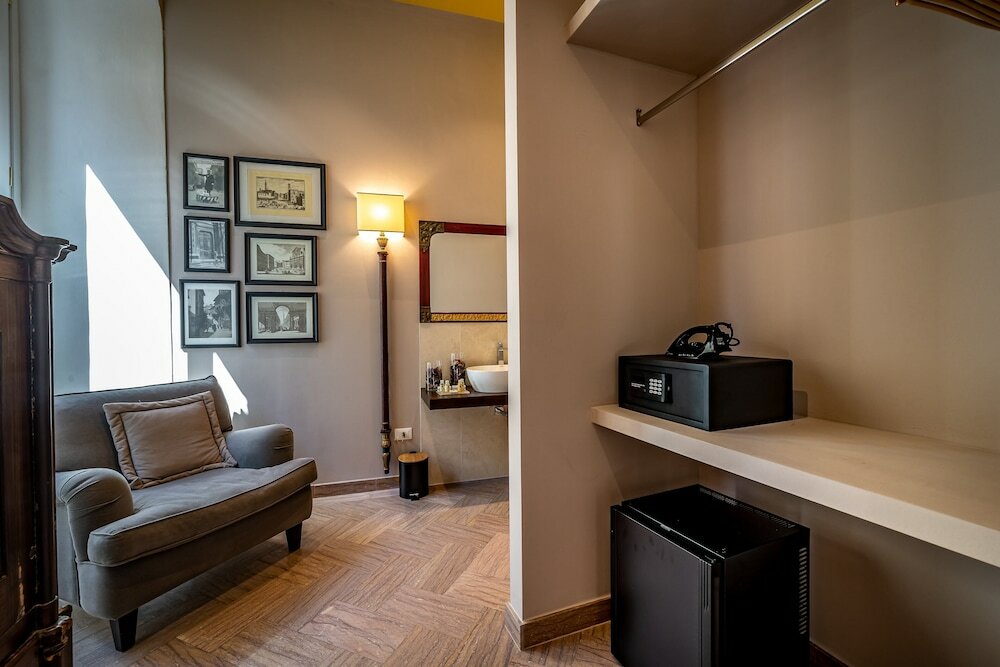 Фото Cerretani Palace Luxury B&b