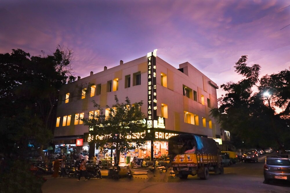 Фото отеля 1