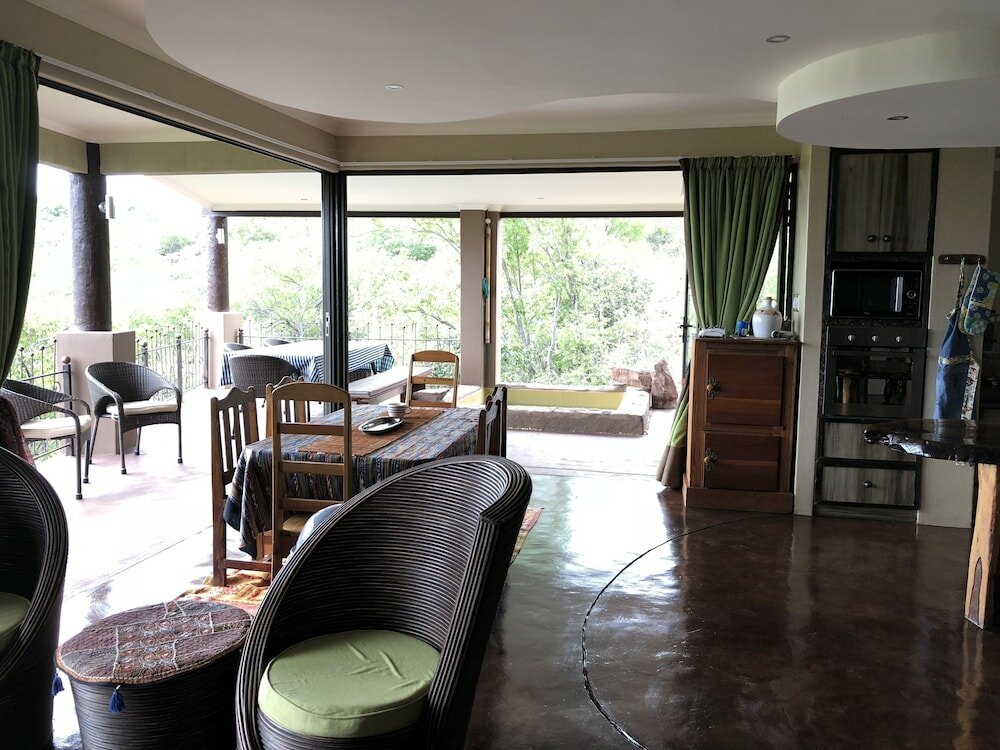 Фото Leopards Rock Bush Boutique