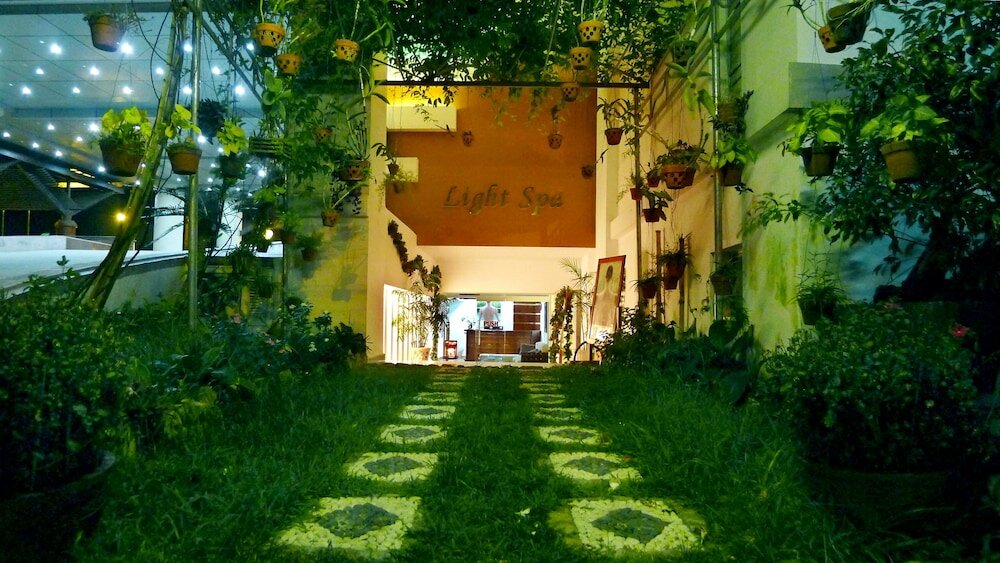 Фото Miss Bamboo The Light Hotel