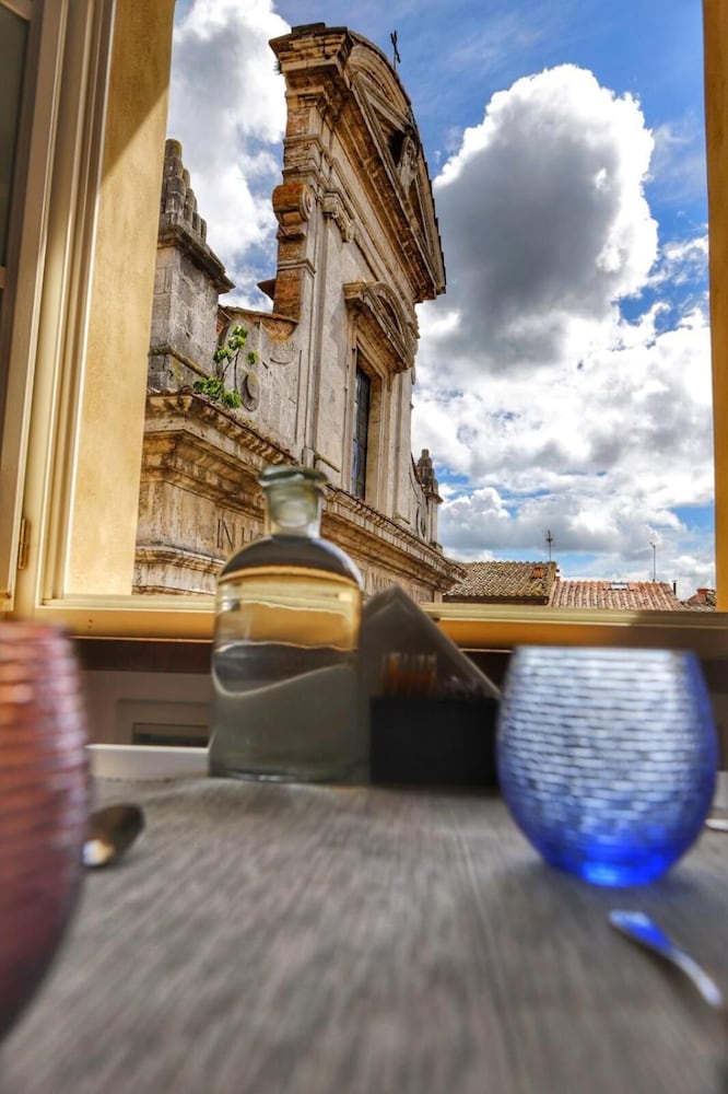 Фото B&b Le Logge Luxury Rooms