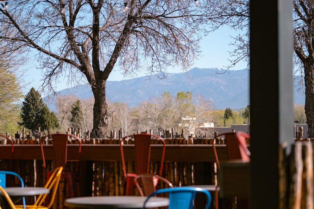 Фото Taos Valley Lodge