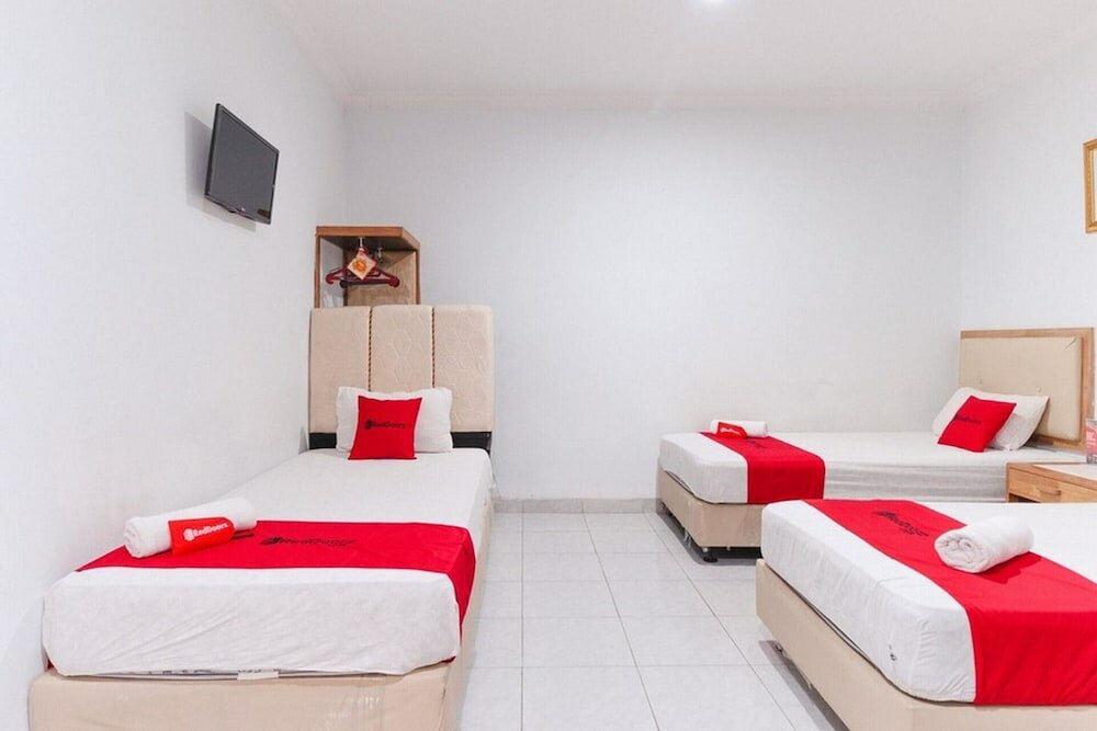 Фото RedDoorz @ Jalan Mojopahit Medan