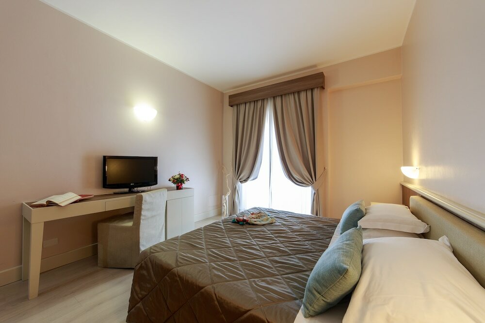 Фото Hotel Mirasole International