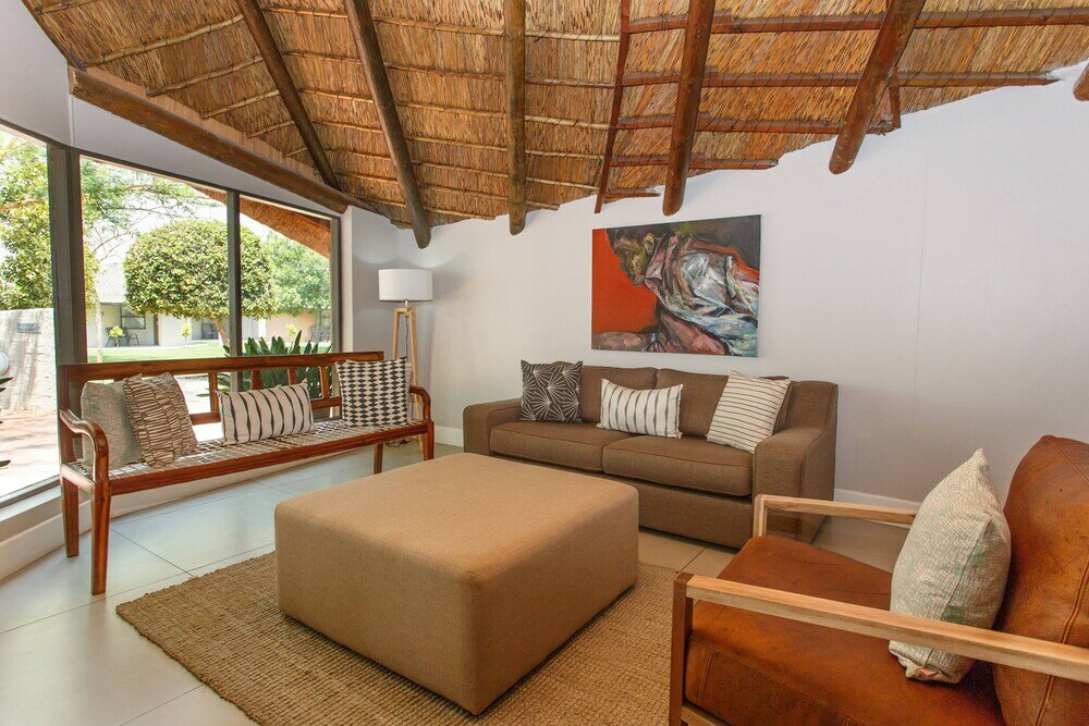 Фото Protea Hotel by Marriott Oudtshoorn Riempie Estate