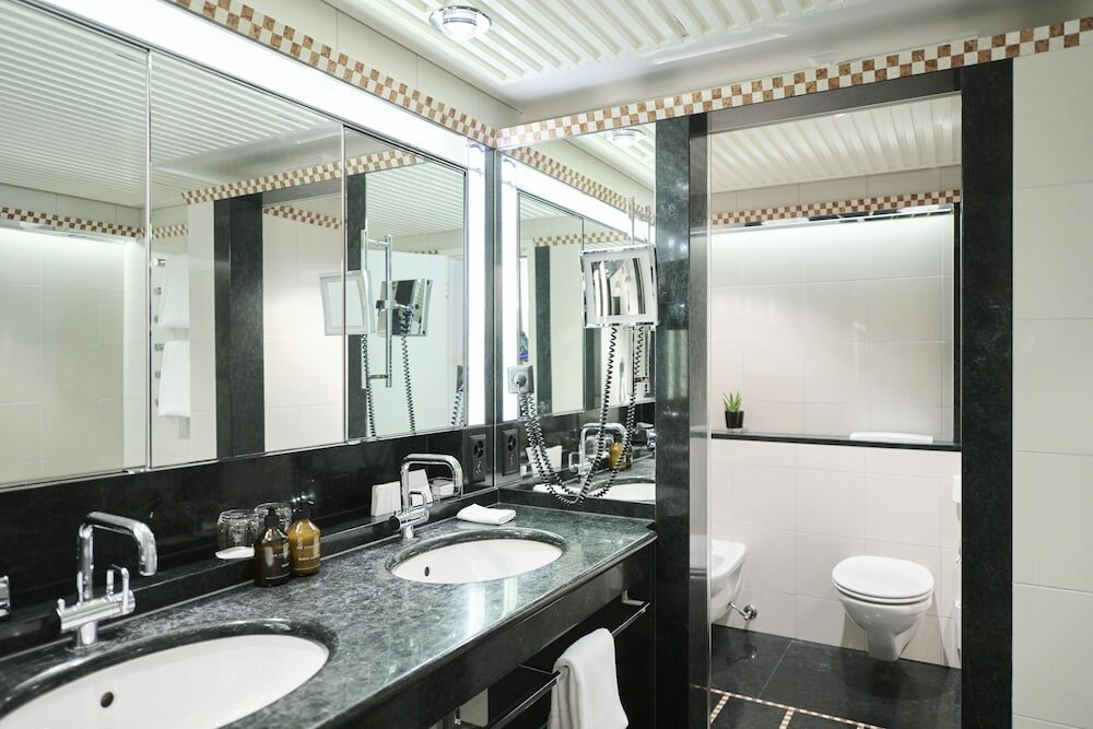 Фото Widder Hotel