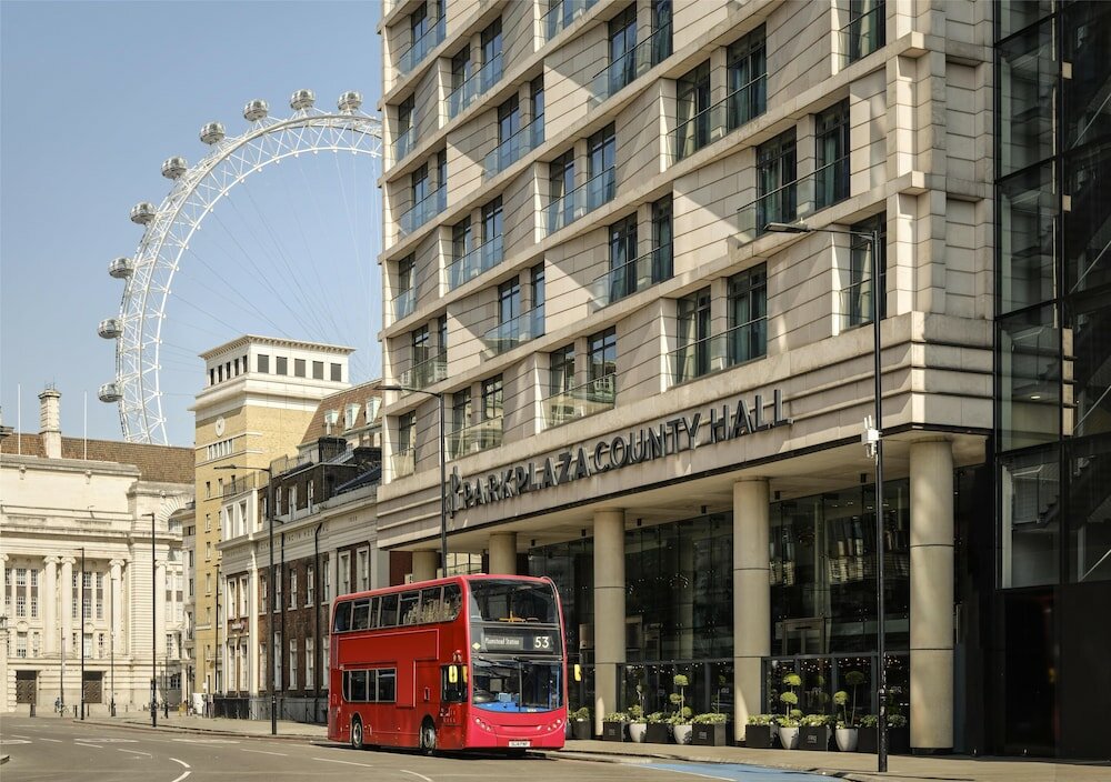 Фото Park Plaza County Hall London