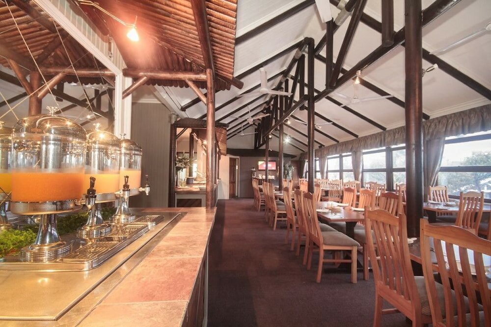 Фото Pine Lodge Resort