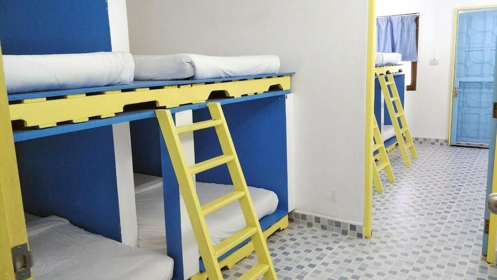 Фото Hua Hin Night Market Hostel