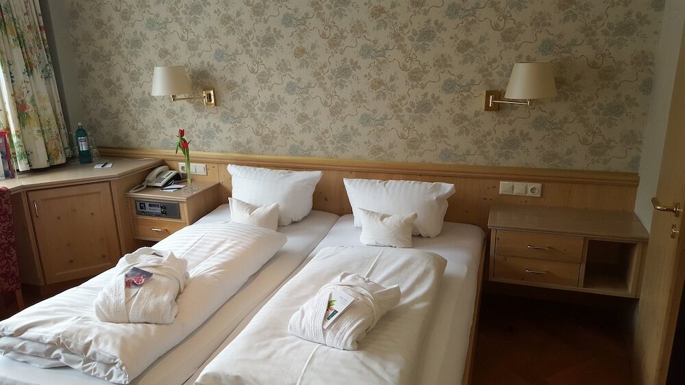 Фото Berghotel Hoher Knochen